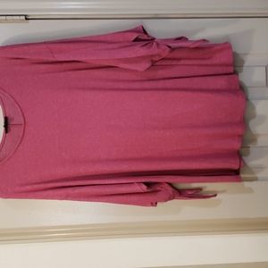 Boutique Soft Mauve 3/4 sleeve top with ties on sleeves